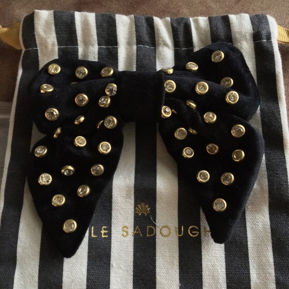 🍁ON SALE🍂LELE SADOUGHI NWT AUTHENTIC CRYSTAL BOW & VELVET DESIGN BARRETTE - Picture 1 of 17